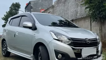 2017 Daihatsu Ayla R Hatchback