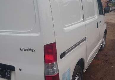 Daihatsu Gran Max Blind Van 2018