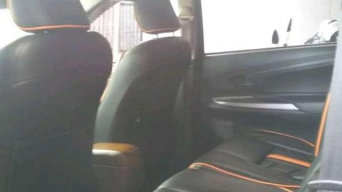 Jual Mobil  Daihatsu Xenia R DLX 2016