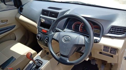 Daihatsu Xenia D 2012 dijual