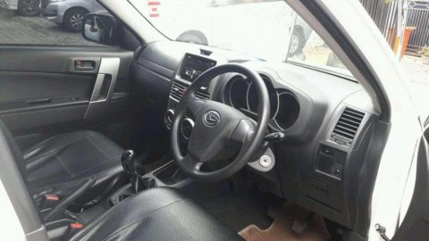 Jual Mobil Daihatsu Terios EXTRA X 2016