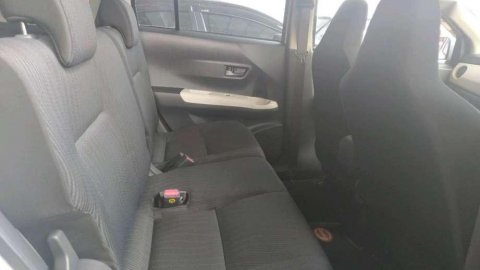 Jual Mobil Daihatsu Sigra X 2017