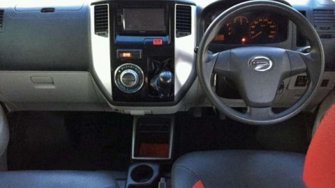 Jual Mobil  Daihatsu Luxio X 2014