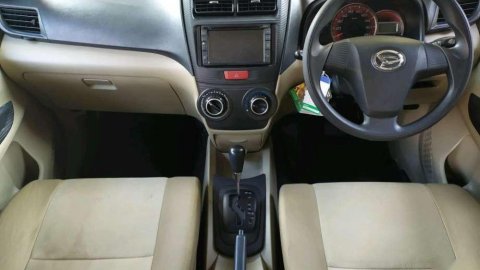 Daihatsu Xenia R ATTIVO 2012