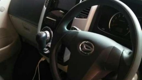 Jual Cepat Daihatsu Luxio X 2018