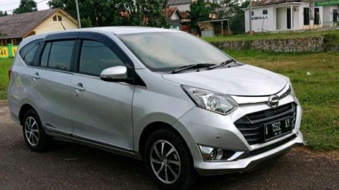 Jual mobil Daihatsu Sigra R 2017 harga murah di Banten