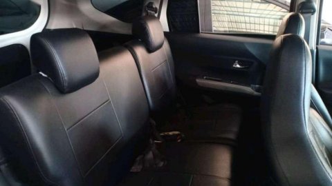 Mobil Daihatsu Sigra R 2016 dijual, DKI Jakarta