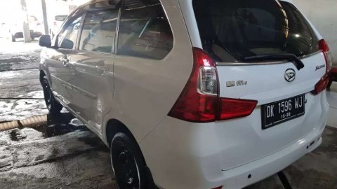Mobil Daihatsu Xenia X 2017 terawat di Bali