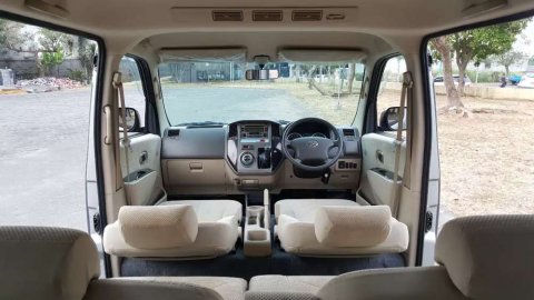 Daihatsu Luxio X 2012