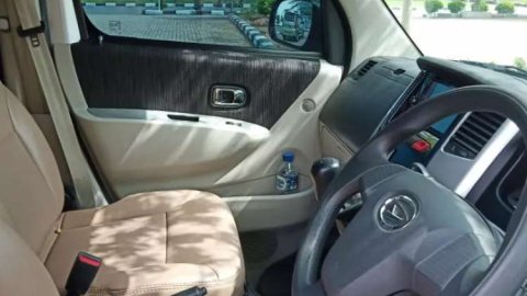 Jual mobil Daihatsu Luxio X 2017 terawat di Sumatra Selatan