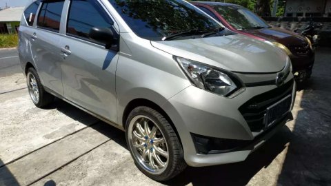 Jual cepat mobil Daihatsu Sigra 1.0 M 2018 di Kalimantan Timur
