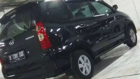 Jual Mobil Daihatsu Xenia Xi 2011