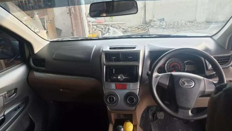 Jual Mobil Daihatsu Xenia X 2017