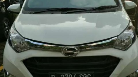 Jual Mobil Daihatsu Sigra R 2016