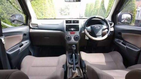 Jual Mobil Daihatsu Xenia R DLX 2016