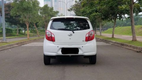 Daihatsu Ayla 1.0 X A/T 2015 Putih