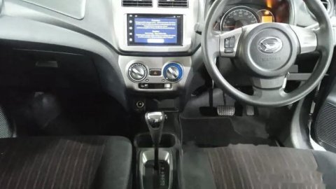 2018 Daihatsu Ayla R Hatchback